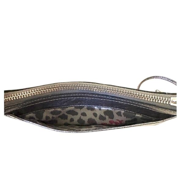 Coach Poppy Gray Metallic Leather Double Zip Clutch Wristlet - Picture 7 of 9